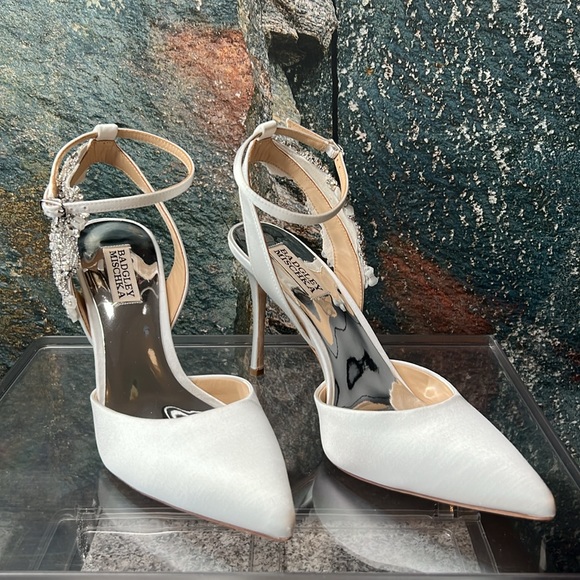 BADGLEY MISCHKA Blanca Strappy Crystal Stilettos - Picture 15 of 17